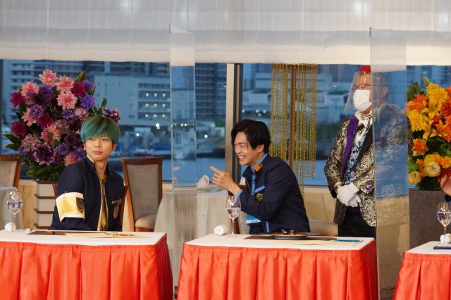 ぐるぐるナインティナイン『ゴチになります!22』に出演する(左から)増田貴久、松下洸平 (C)日本テレビ