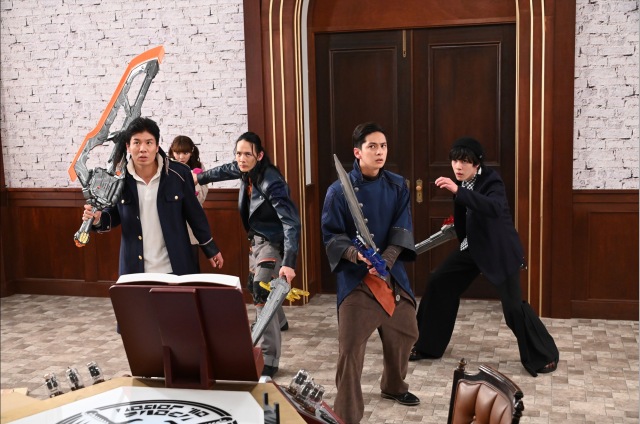 『仮面ライダーセイバー』第32章より(C)2020 石森プロ・テレビ朝日・ADK EM・東映