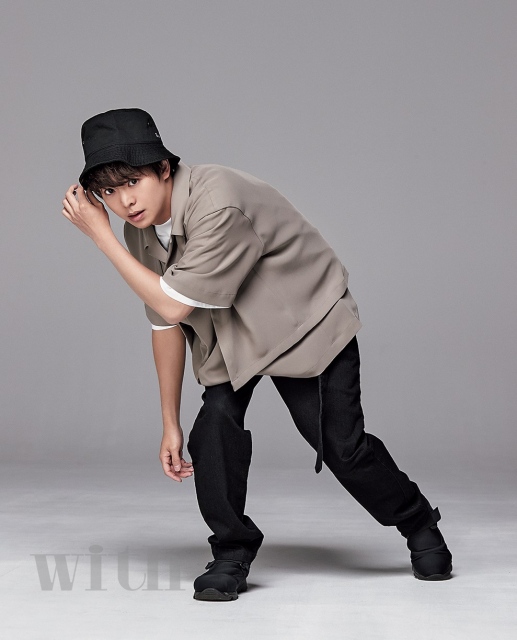 『with』6月号に登場するHey! Say! JUMP・有岡大貴