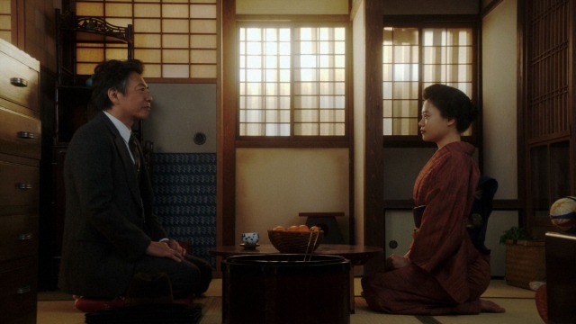 長澤(生瀬勝久)は千代(杉咲花)本人を説得しようと出向くのだが…=連続テレビ小説『おちょやん』第21週・第104回より (C)NHK