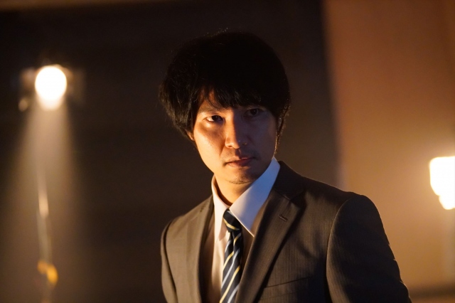 青木崇高演じる鷹野秀昭の活躍を描く『連続ドラマW 邪神の天秤 公安分析班』2022年放送・配信予定 (C)WOWOW