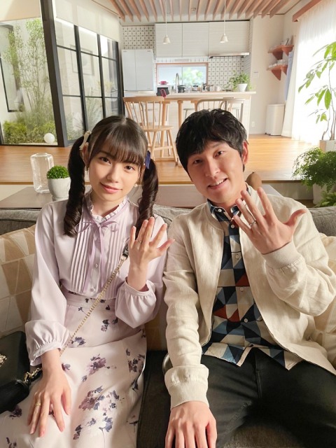 『リコカツ』で新婚夫婦を演じる(左から)あかせあかり、宮下兼史鷹 (C)TBS