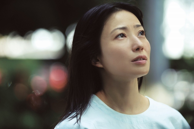 映画『明日の食卓』(5月28日公開)石橋留美子(菅野美穂)(C)2021「明日の食卓」製作委員会