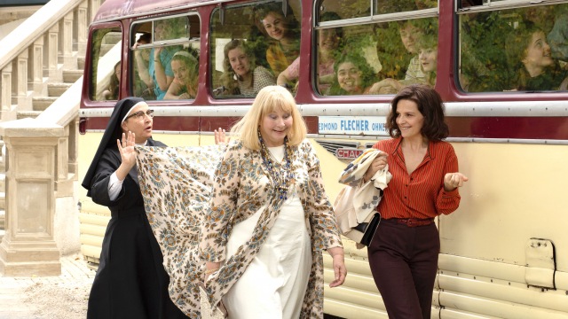 映画『5月の花嫁学校』(5月28日公開) (C)2020 - LES FILMS DU KIOSQUE - FRANCE 3 CINÉMA - ORANGE STUDIO – UMEDIA