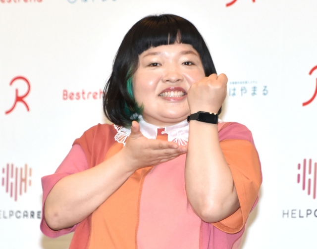 芸人になった後も“派遣の介護士”を兼業していたというオカリナ (C)ORICON NewS inc.