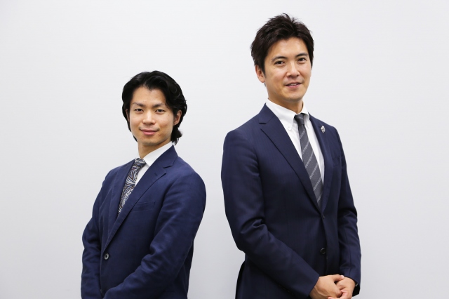 5月30日放送、『プリンスアイスワールド2021』解説の町田樹(左)、板垣龍祐アナウンサー (C)BSテレ東