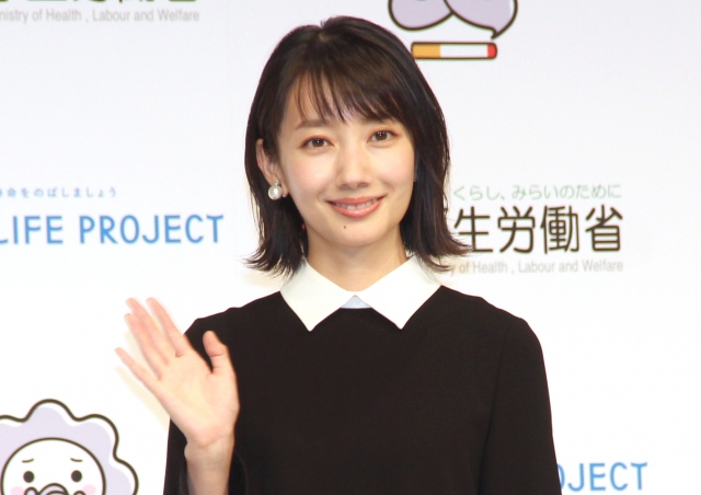 おうち時間の過ごし方を明かした波瑠(C)ORICON NewS inc.