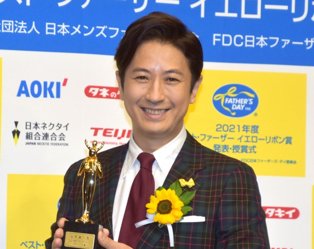 高校2年の時に父親に買ってもらったというジャケットで登場した谷原章介 (C)ORICON NewS inc.