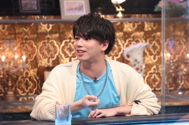 4日放送のバラエティー『人志松本の酒のツマミになる話』に出演するHiro(C)フジテレビ