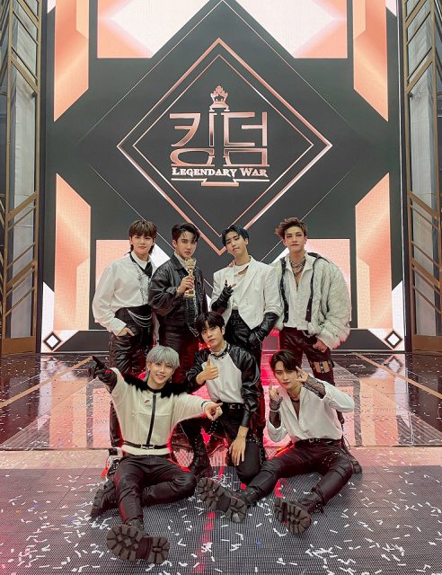K-POPサバイバル番組『KINGDOM : LEGENDARY WAR』王座に輝いたStray Kids