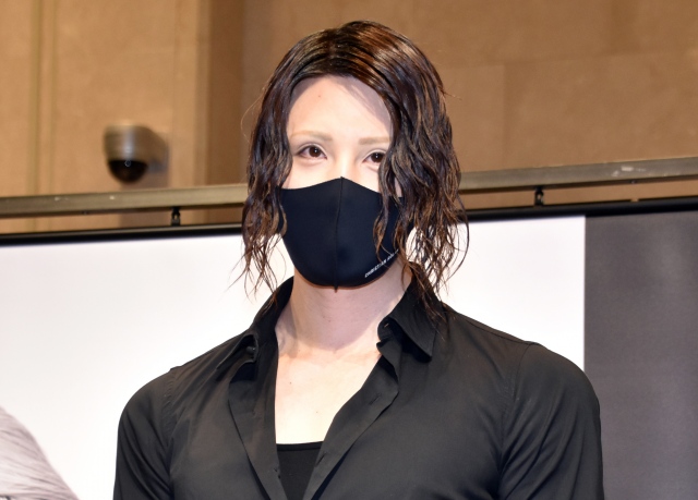 黒髪を「気に入っている」と明かしたローランド (C)ORICON NewS inc.