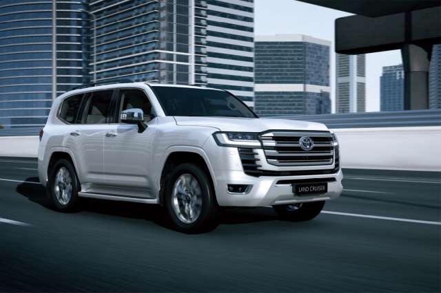 フルモデルチェンジし、今夏以降、世界各地で発売することが発表されたTOYOTA『ランドクルーザー』(海外仕様)