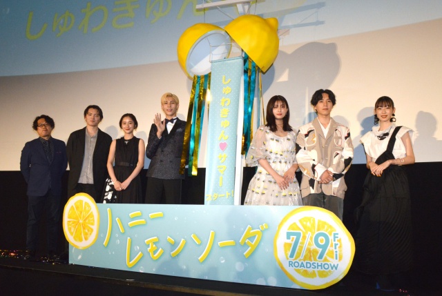 (左から)神徳幸治監督、濱田龍臣、堀田真由、ラウール、吉川愛、坂東龍汰、岡本夏美 (C)ORICON NewS inc.