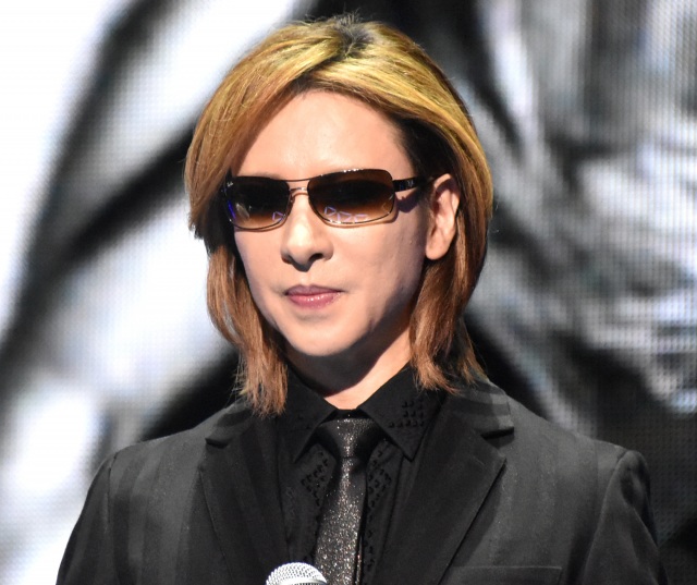 YOSHIKI