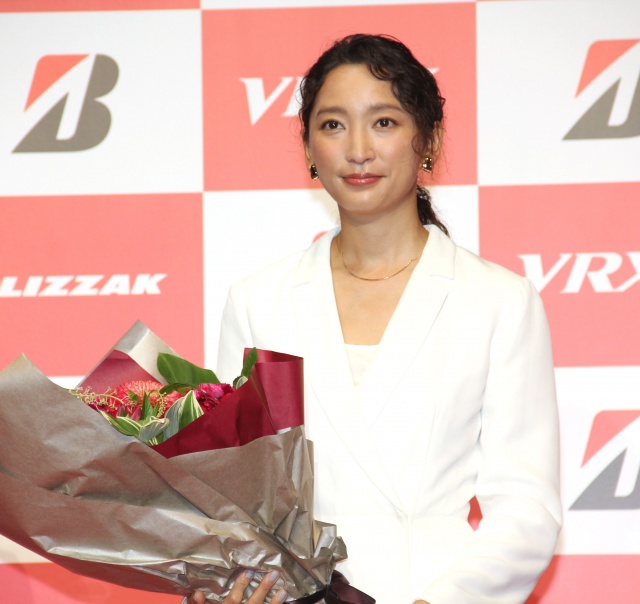 芸能生活20周年祝福に照れた杏 (C)ORICON NewS inc.