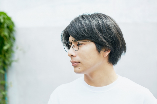 新作EP『遠近法』をリリースした須澤紀信