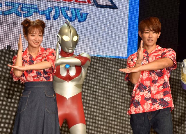ラブラブの秘訣を語った(左から)辻希美、杉浦太陽夫妻 (C)ORICON NewS inc.