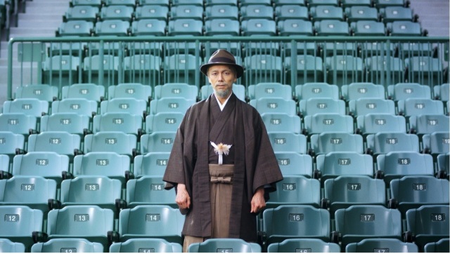 第103回全国高校野球選手権大会のCMに出演する山崎育三郎
