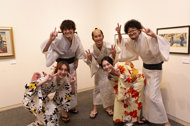 『武士スタント逢坂くん!』に出演する(左から)長井短、森本慎太郎、濱田崇裕、久保田紗友、今井隆文(C)ヨコヤマノブオ・小学館/NTV・J Storm