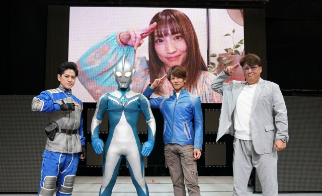 20年ぶりに集結したチームEYES(左から)市瀬秀和、杉浦太陽、嶋大輔(C)円谷プロ
