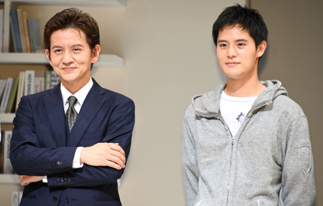 藤島メリーさんとの思い出を語った(左から)岡本健一、岡本圭人 (C)ORICON NewS inc.