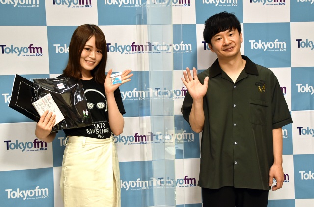 TOKYO FM『山崎怜奈の誰かに話したかったこと。』より(左から)山崎怜奈、若林正恭 (C)ORICON NewS inc.