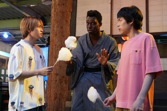 『イタイケに恋して』第9話に出演する菊池風磨、アイクぬわら、渡辺大知 (C)ytv
