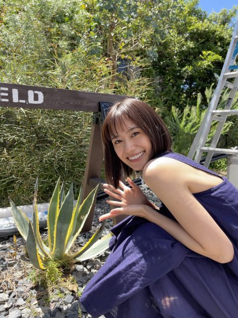 Novelbrightの新曲「優しさの剣」のMVに出演している吉田志織