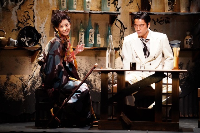 舞台『醉いどれ天使』公演中の様子 【撮影:田中亜紀】
