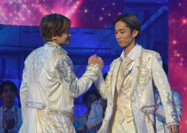 舞台『DREAM BOYS』公開ゲネプロより(左から)菊池風磨、田中樹 (C)ORICON NewS inc.