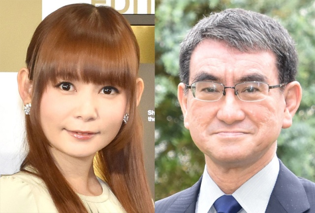(左から)中川翔子、河野太郎政改革担当大臣 (C)ORICON NewS inc.