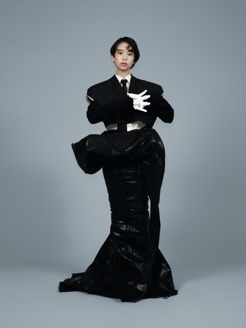 『装苑』11月号に登場する森川葵 撮影:田中雅也(TRON)