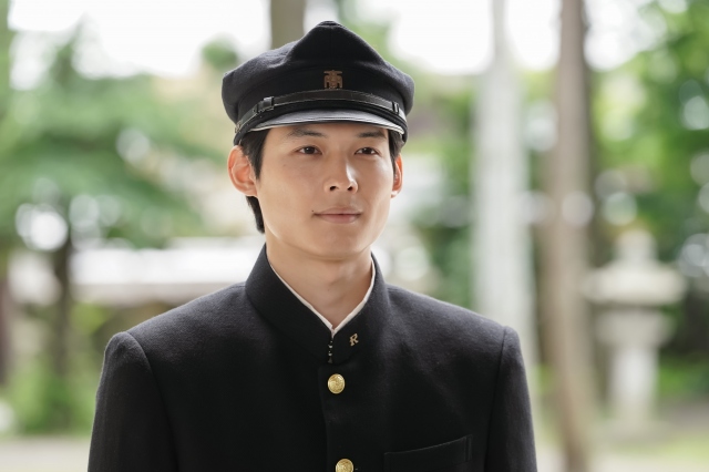 2021年度後期連続テレビ小説『カムカムエヴリバディ』で名家の御曹司・雉真稔を演じる松村北斗(C)NHK
