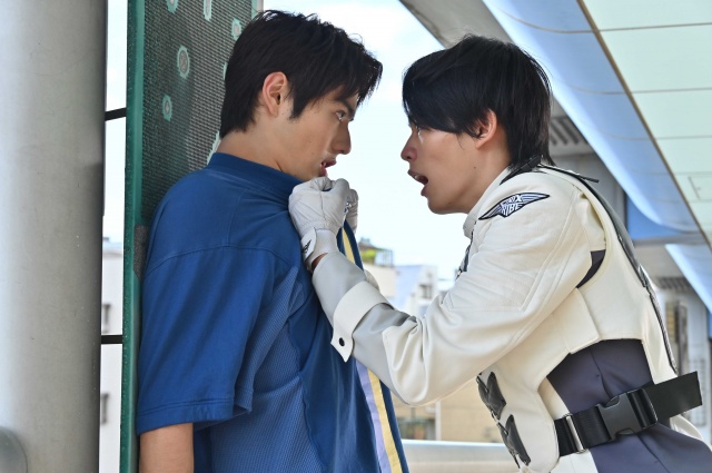 『仮面ライダーリバイス』第4話より (C)2021 石森プロ・テレビ朝日・ADK EM・東映