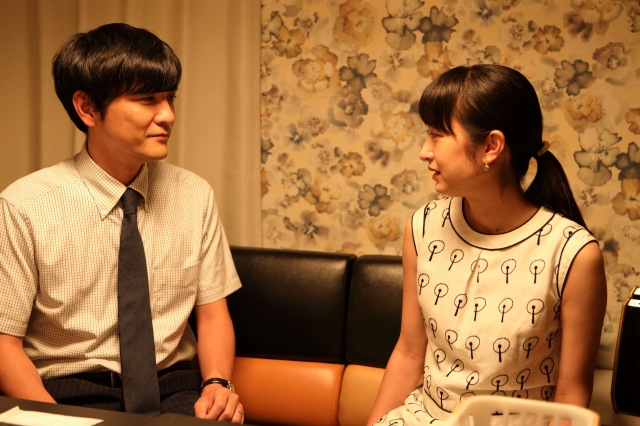 テレビ東京系ドラマプレミア23『うきわ ―友達以上、不倫未満―』最終話 場面カット。二葉さん(森山直太朗)と麻衣子(門脇麦)はどんな選択をするのか(C)テレビ東京