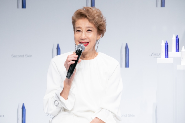 『#セカンドスキンチャレンジ』発売記念イベントに登壇した前田美波里