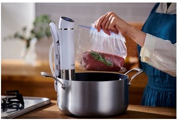 アイリスオーヤマ『スリム低温調理器』
