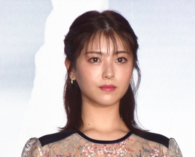 庵野秀明氏から起用裏話を明かされた浜辺美波 (C)ORICON NewS inc.