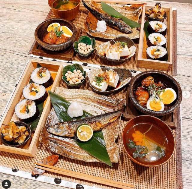 食器から料理を決めるのがこだわりの一つだという(画像提供:きなこめしさん)