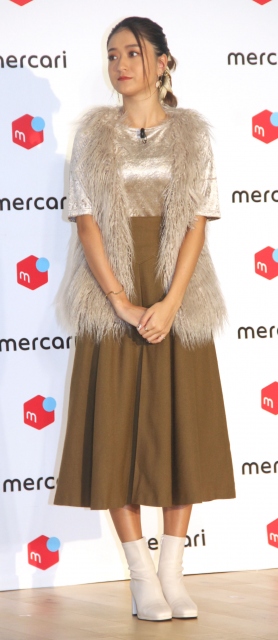 “エコ”ファッションで笑顔を見せた池田美優 (C)ORICON NewS inc.