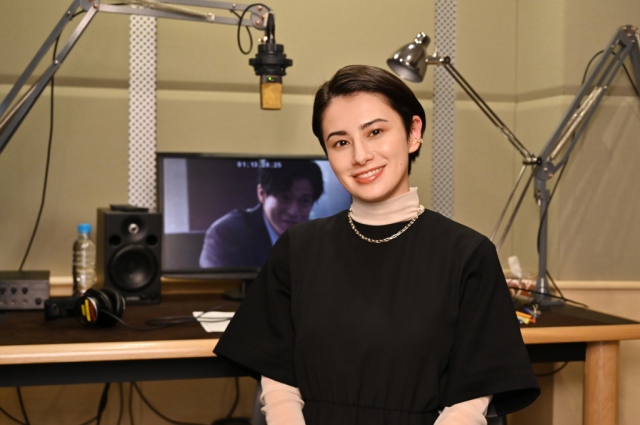 『日本沈没―希望のひと―』のナレーションを務めるホラン千秋 (C)TBS