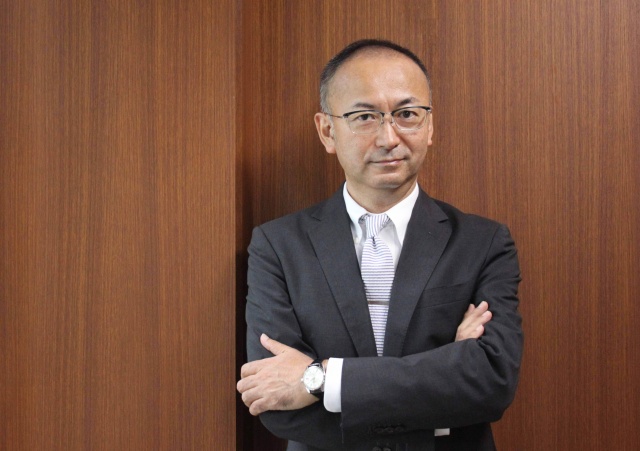 "文春砲"の生みの親といえる、『週刊文春』前編集長の新谷学氏 (C)oricon ME inc.