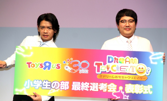 『キングオブコント2021』への無念をにじませたマヂカルラブリー(左から)野田クリスタル、村上 (C)ORICON NewS inc.