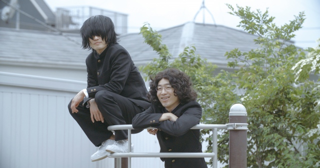 ジャルジャルのコントシネマ『サンチョー』公開決定(C)2021 「THANC YOU ─JARUJARU TOWER 2021─」 吉本興業