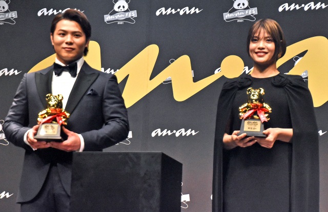 『anan AWARD 2021』授賞式に出席した(左から)阿部一二三、阿部詩 (C)ORICON NewS inc.