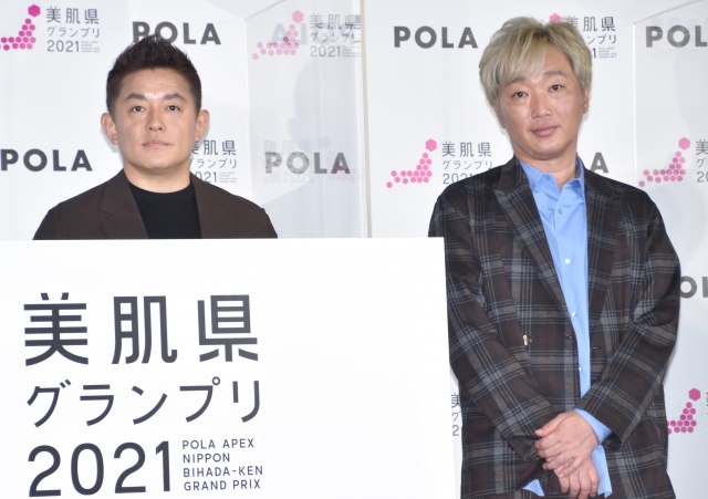 “立浪竜”アピールをしたスピードワゴン(左から)井戸田潤、小沢一敬(C)ORICON NewS inc.