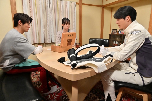 『仮面ライダーリバイス』第10話より (C)2021 石森プロ・テレビ朝日・ADK EM・東映
