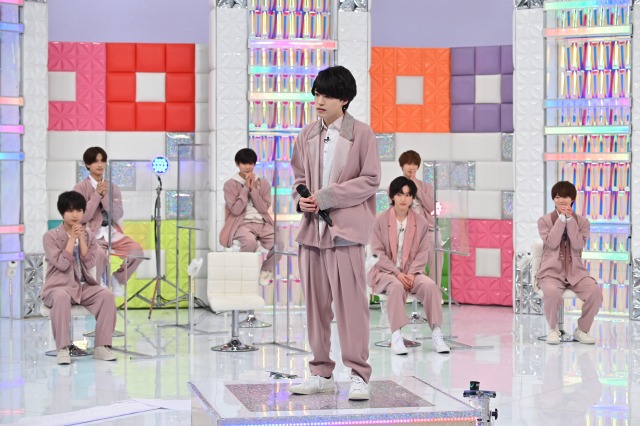 『まだアプデしてないの?』デビュー記念1時間SPに出演するなにわ男子(C)テレビ朝日