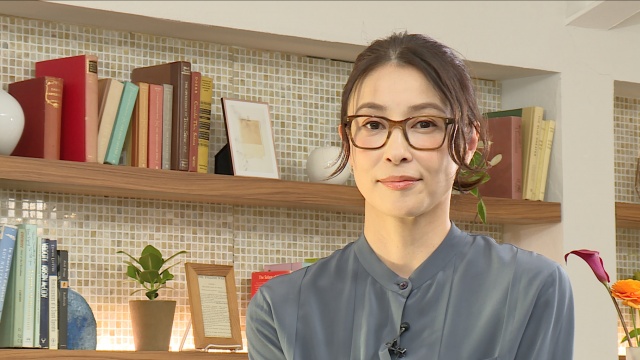 『GLOWプレミアムサロン2021 ~Aging Gracefully~』(宝島社)に出演した水野美紀