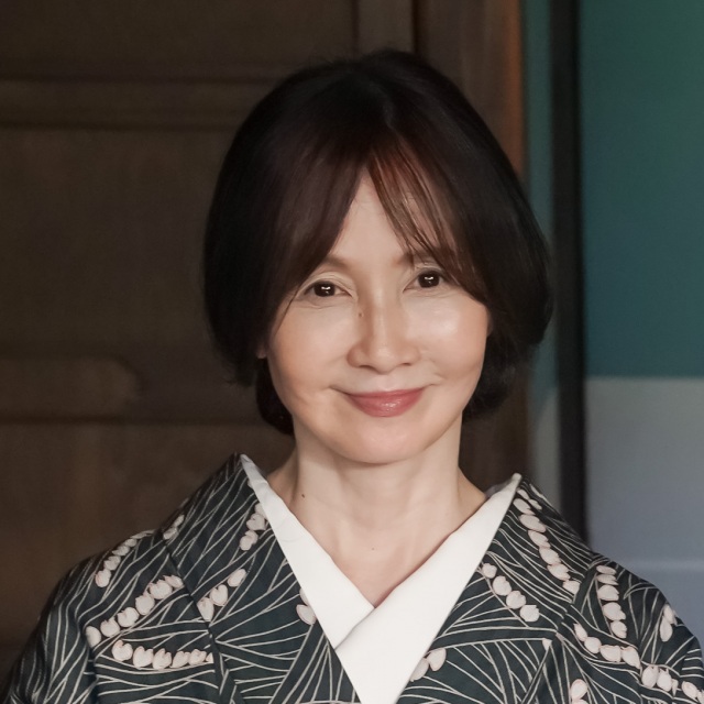 『カムカムエヴリバディ』で雉真美都里を演じているYOU(C)NHK